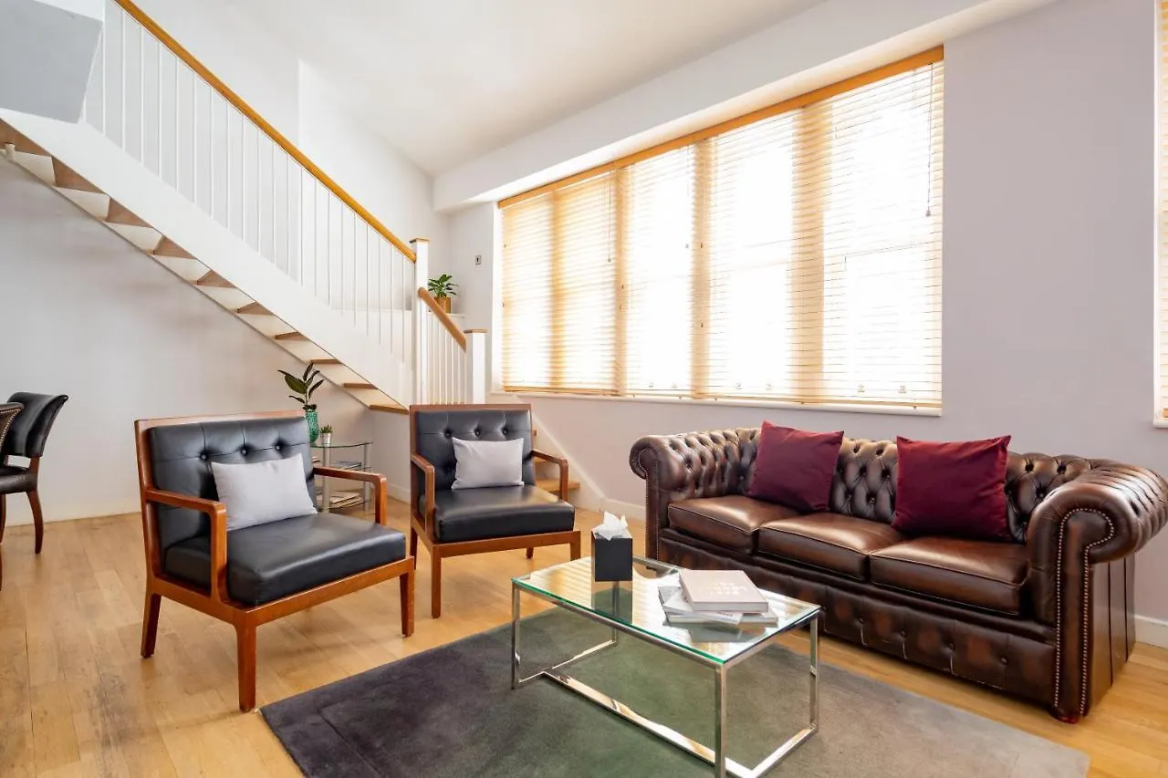 196 Bishopsgate Apartment London